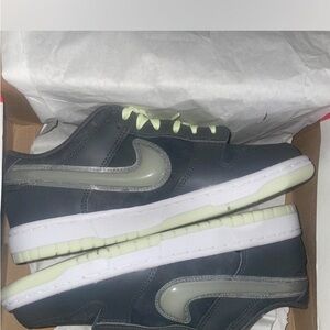 Nike Dunk Low BG size 6.5 youth Brand New Iron Grey/Cool grey lime ice